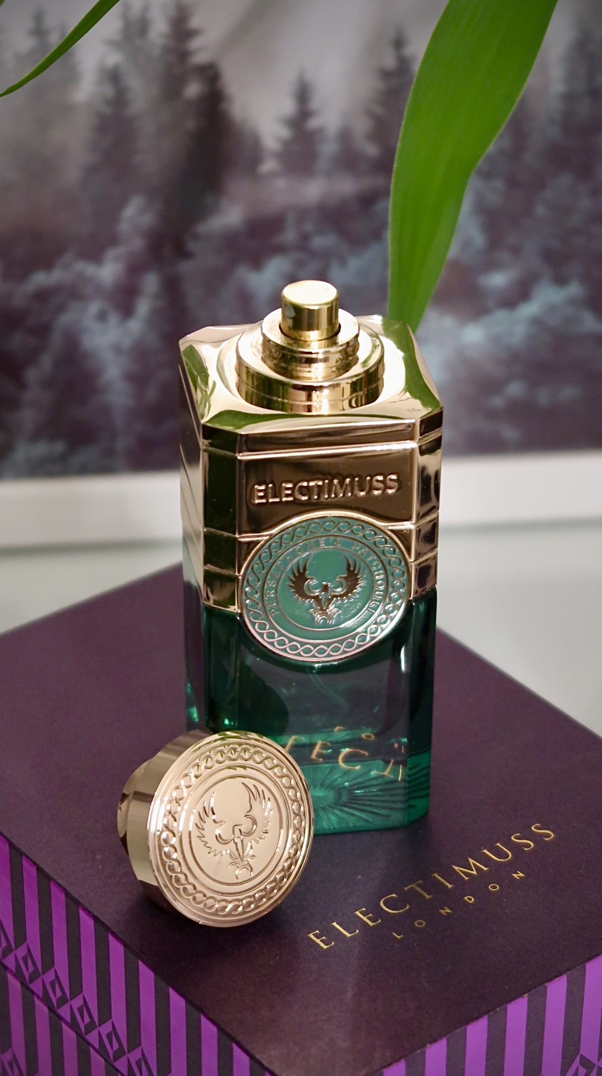Electimuss London Persephone's Patchouli – BLU BLAZER GUY